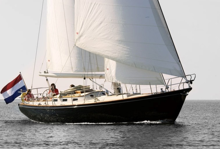 Aluminium sailing yacht Hutting  40